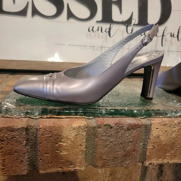 St. John Silver Pumps Heels Made in Italy - Picture 5 of 16